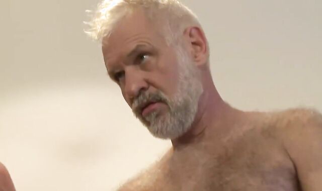 Really loves rock-hard nailining