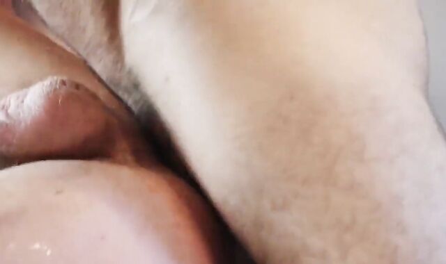 Fag gets a whirr out of porking rigid