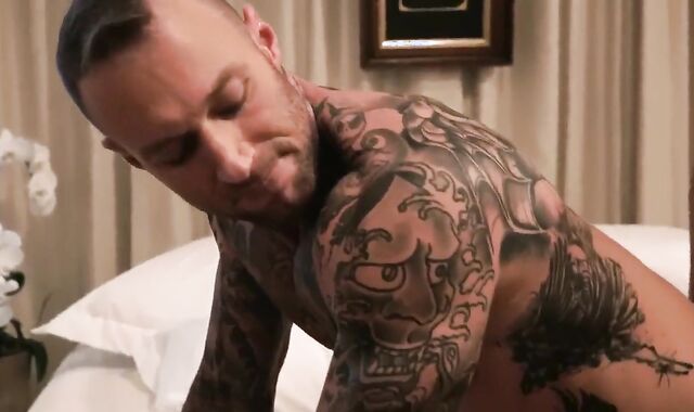 Tatted fellow Takes A screwing