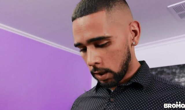 The Bulge Tailor - Ricky Daniels with Cesar Xes culo drill