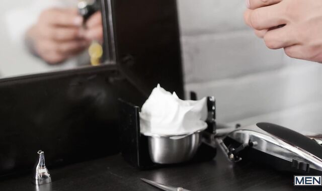 A Closer Shave - Seth Knight & William Dude Milk American pummel