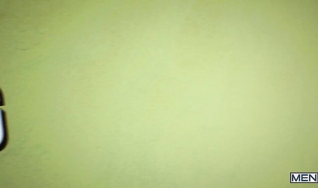 DrillMyHole: Mitt Job plus dark-skinned hair american twunk Dale Kuda