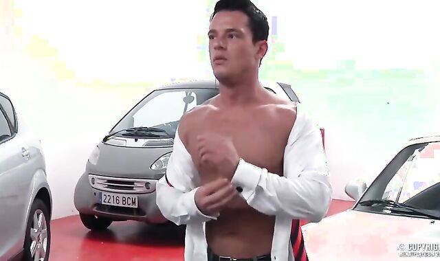 Fuck-Fest In The Parking Garage