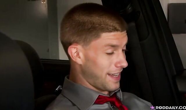 10-Pounder acquires smashed In A Car