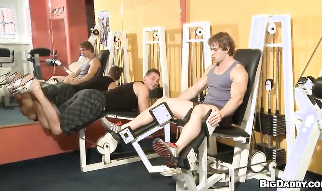 enormous in nature's outfit Gym