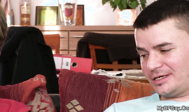 This Wife Discovers That Her guy Is faggot