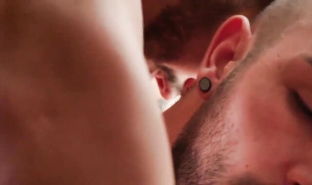 moist - rip up deep ball love jam Inside