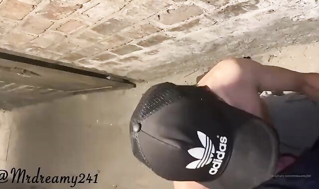 he luvs Dating Me In The Basement !