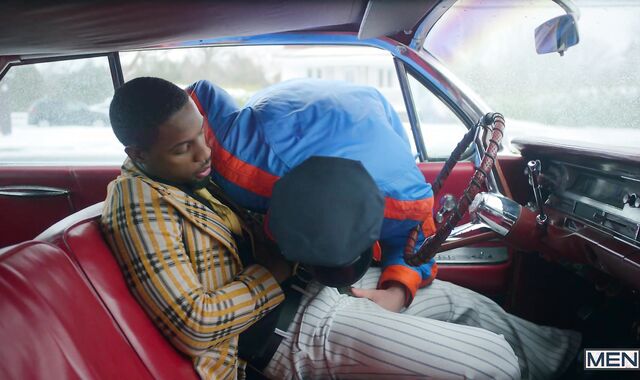 Tom Of Finland: Service Station: sans a protection - Ricky Roman & River Wilson American Romp