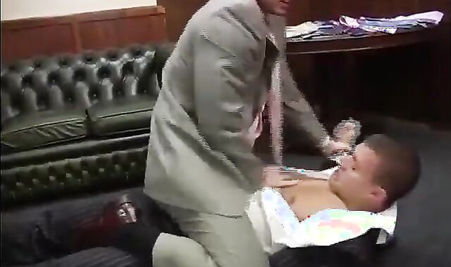 201812210633 Suit delight