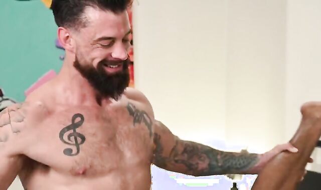 Sean_Xavier_Tames_Alpha_Wolfe