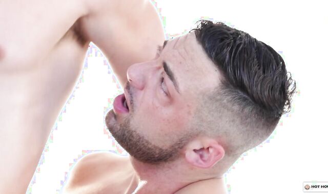 HotHouse: Sloppy doc helps with deep-throat