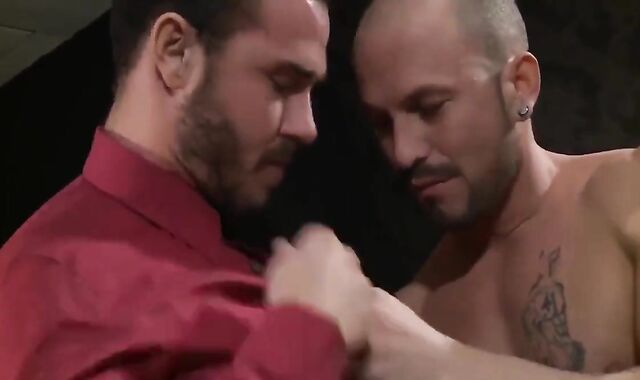 Finding The consummate Fit - Jessy Ares And Max Duran