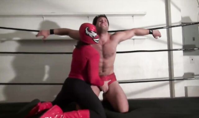 HEROES GRAPPLING - BRINCADEIRA DE MACHOS