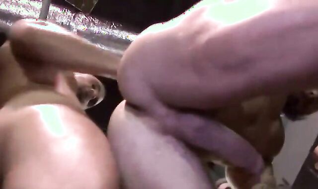 30 Biker group-pound raw.