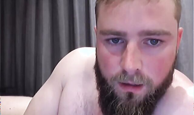 Homosexual-For-Pay guy Jacks Off For Me On cam