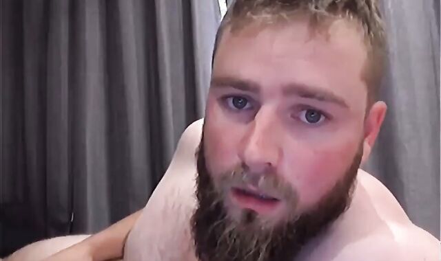 Homosexual-For-Pay guy Jacks Off For Me On cam