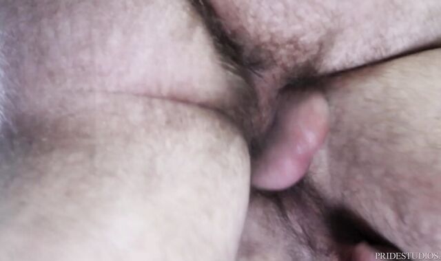 MenOver30 - Jay Donahue with Jake Morgan tough tongue kissing