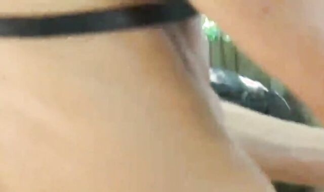 DW - Bruce's BareBackYard