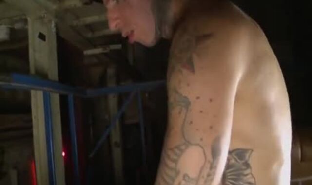 Muscle boyz Barefuck In Basement