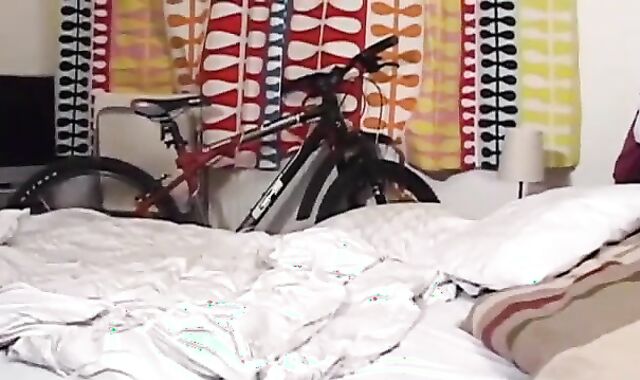 23:00