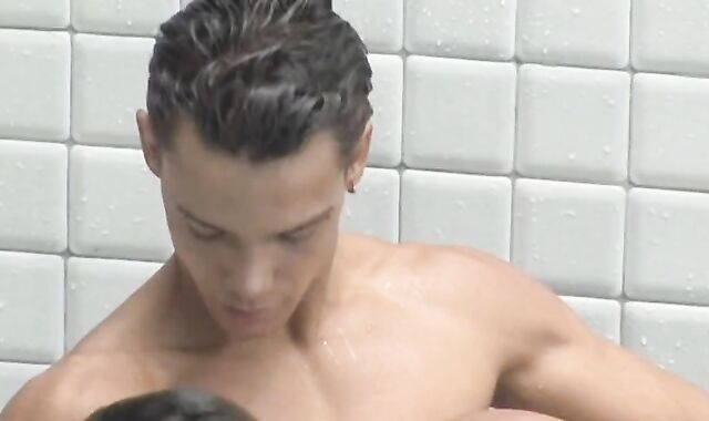 [CLAIR] La Citi Des Queues Clair