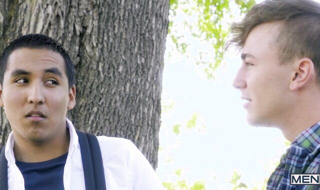 Str8 To Gay - Tattooed Bruce Beckham rear end boning outside