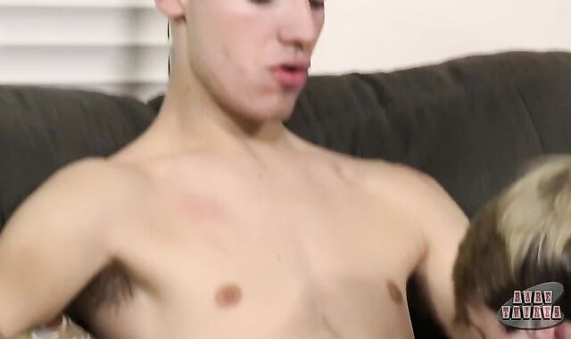 Aiden Mitt & Eli Sky - nude teenies