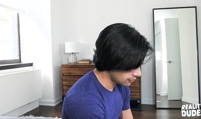 Reality Men - Tatted Ty Mitchell gasping in the bathtub