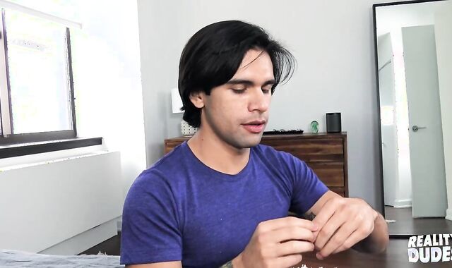 Reality Men - Tatted Ty Mitchell gasping in the bathtub