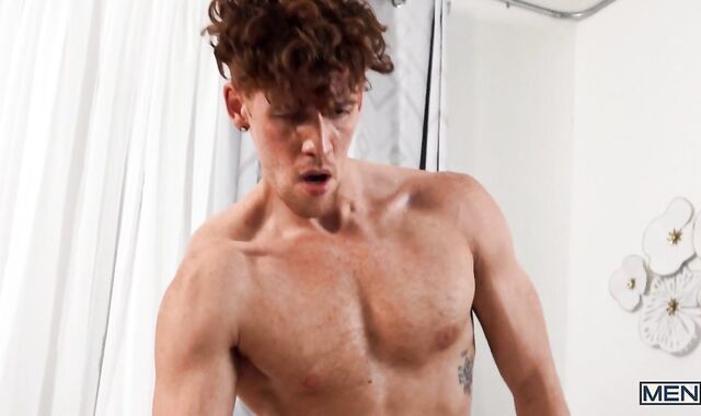 GodsOfMen: Tatted yankee homo luvs choking