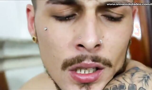 Peguei O Cabeleireiro Dotado humid