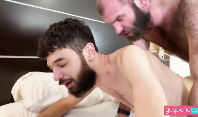 Dustin Cross And Edison Garett (GB)