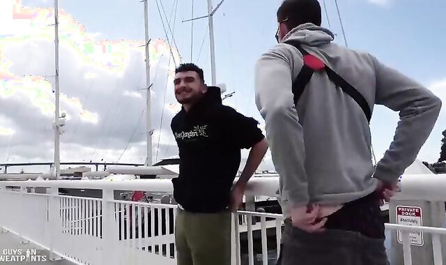 A huge ten-Pounder Flow