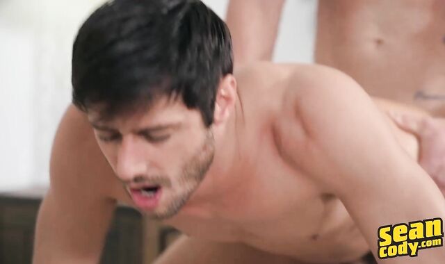 SeanCody.com: Tatted Sean sans a condom rear end tears up