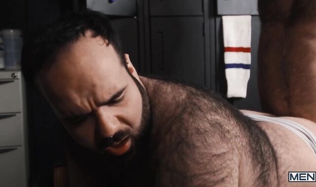 FELLOWS.com - Homosexual Mark Vallant being boinked by Jay Grizzly