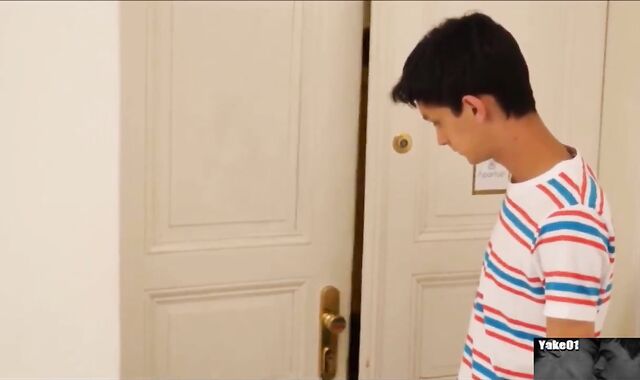 EVERYONE WANT MY pink cigar