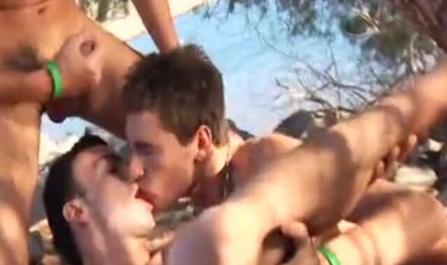 gay3