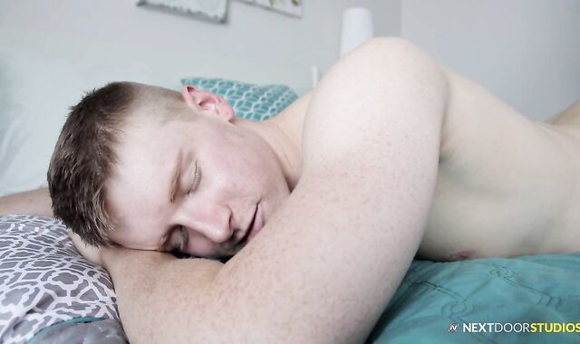 NextDoorOriginals: Piercing fapping XXL manstick