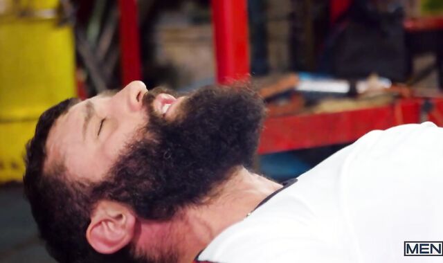 Pulverize My Slot - Pounding with muscle Sunny D and Markus Kage