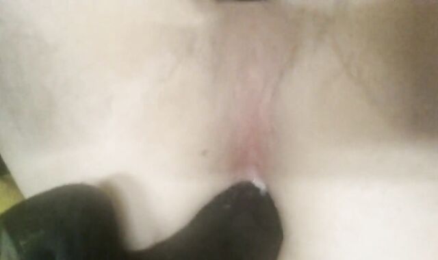 Inflatable dildo and cum