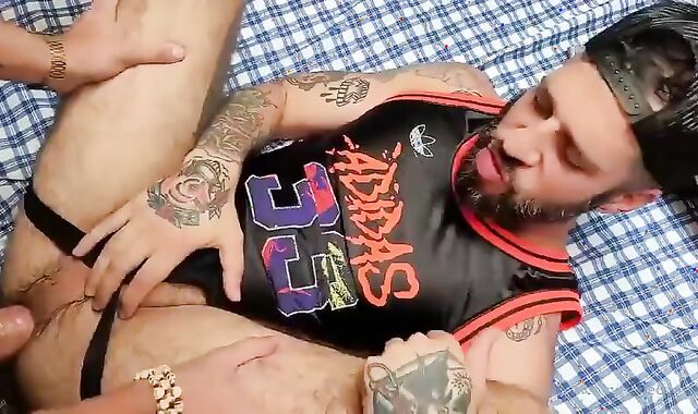 Romeo Davis ravaged By NakedYogaMen