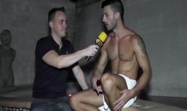#TBTPapoMix - Adult movie star Andy Starlet Flagrado Nú Em Piscina De Sauna Em São Paulo - Parte 1 - Exibido Em Abril De 2016 - WhatsApp PapoMix (11) 94779-1519