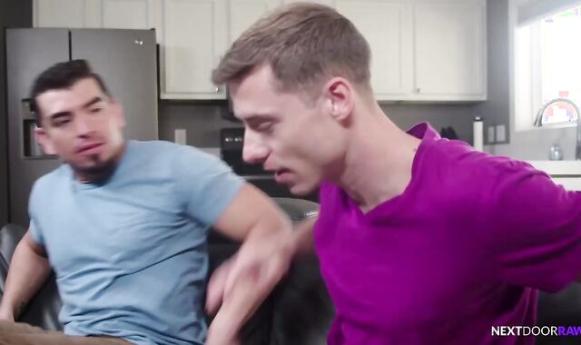 Next Door Moist: Pierced Jeremy Spreadums delves tearing up