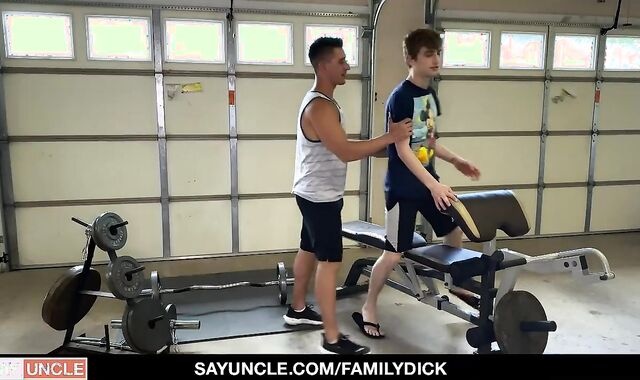 pumped up twink BONKS JASON ABARTH