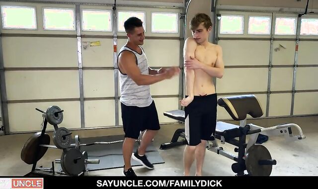 pumped up twink BONKS JASON ABARTH