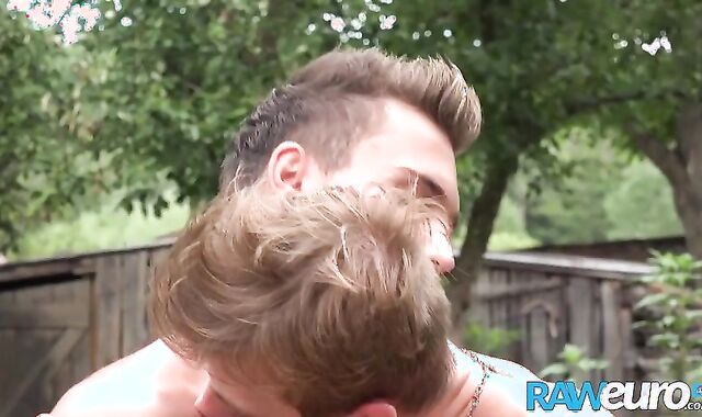 Martin Polnak, Tyler Fox - beaten On The Stone