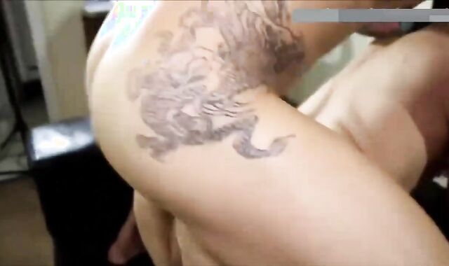 yielding twunk loves To Comply