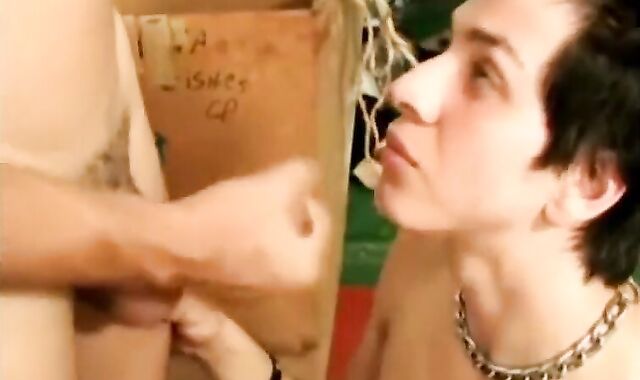 2 teenies Barebacking