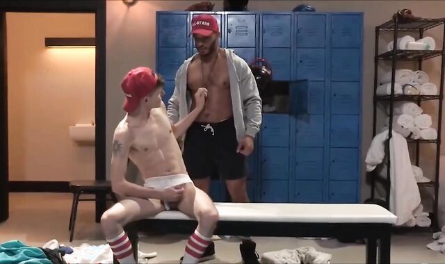 Youthfull duo truly luvs rigid inserting in HD